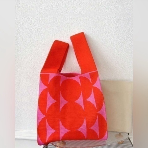 ✨NEW✨ Stylish Red and Pink Women's Bag - Picture 1 of 6